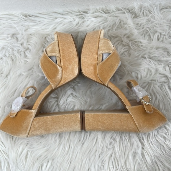 LULUS Crushest Champagne Velvet Rhinestone Ankle Strap Chunky Heels Size 10 NEW - Picture 10 of 15